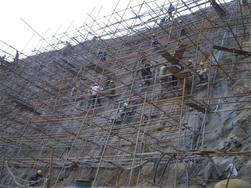鸠江公路桩基检测